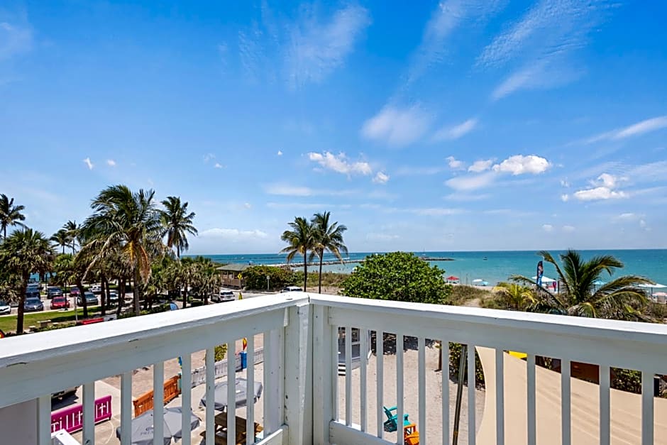Oceanfront Inn Suite, Ocean and Inlet Views, King Bed, #12