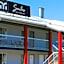 Medicine Hat Inn & Suites
