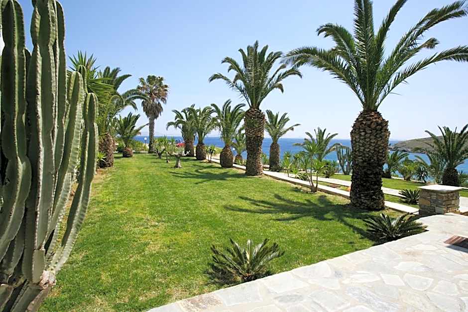 Porto Raphael Residences & Suites