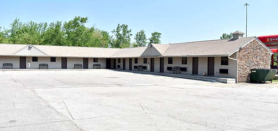 Economy Inn & Suites