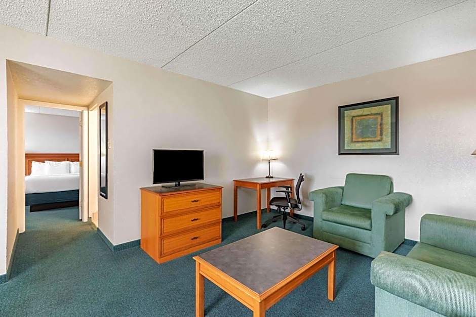 La Quinta Inn & Suites by Wyndham El Paso West