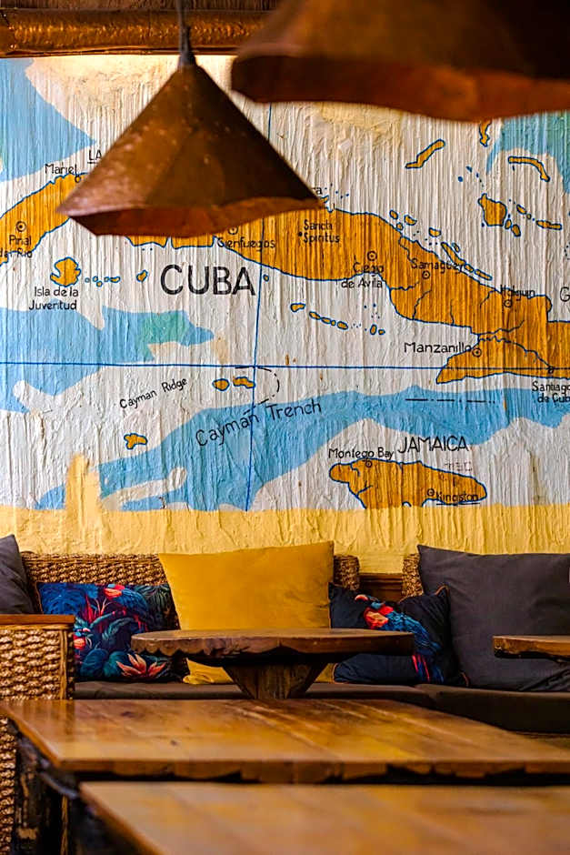 Cuba Bar & Hostel