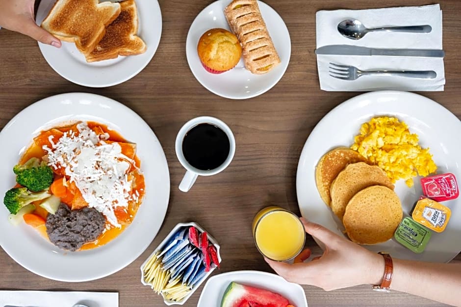 Holiday Inn Express Mexico City Satelite By IHG