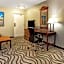 La Quinta Inn & Suites by Wyndham Sandusky