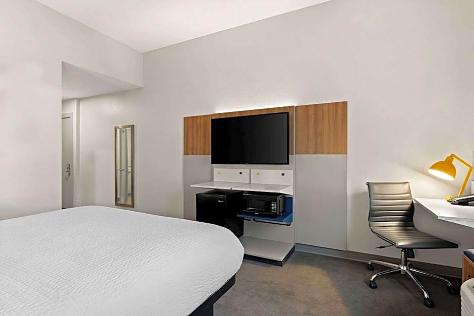 Holiday Inn Express And Suites George Quincy South