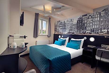 Twin Room with Canal View