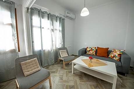 Lovely 1-bedroom Flat In Skopelos