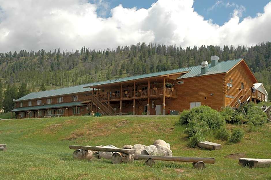 Lava Mountain Lodge