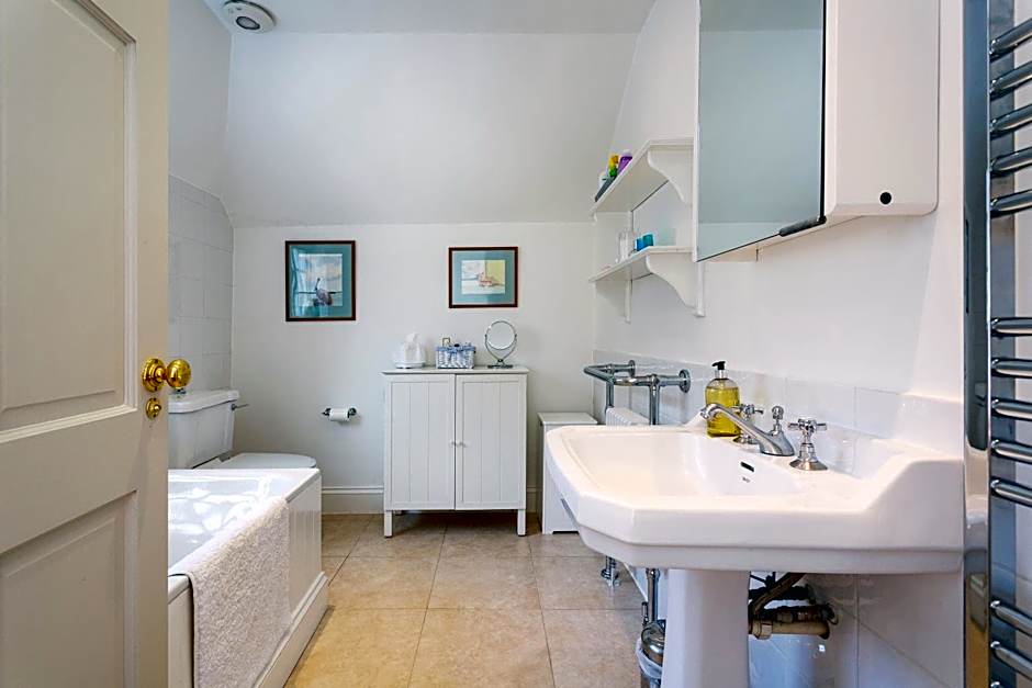 Veeve - Verdant Vistas