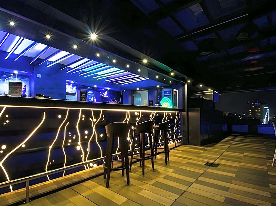 The Ocean Colombo Hotel