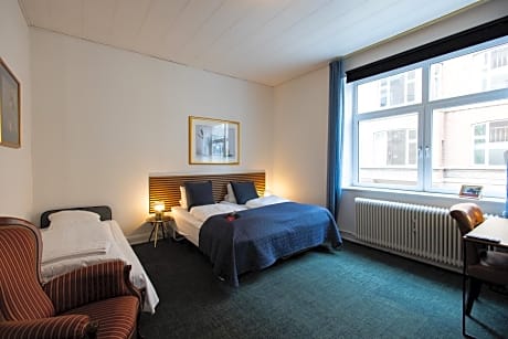 Double or Twin Room with Extra Bed