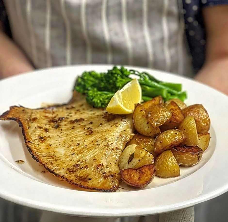 The Horseshoe and Castle