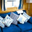 Houseboat Hotels