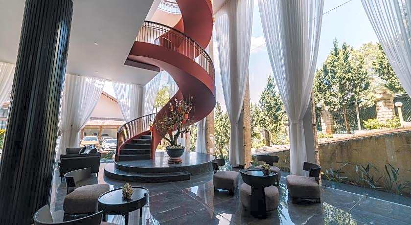 Zen Valley Dalat Resort