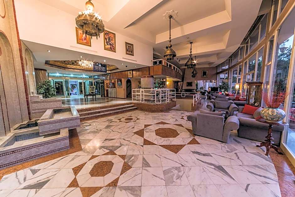 Menzeh Zalagh City Center