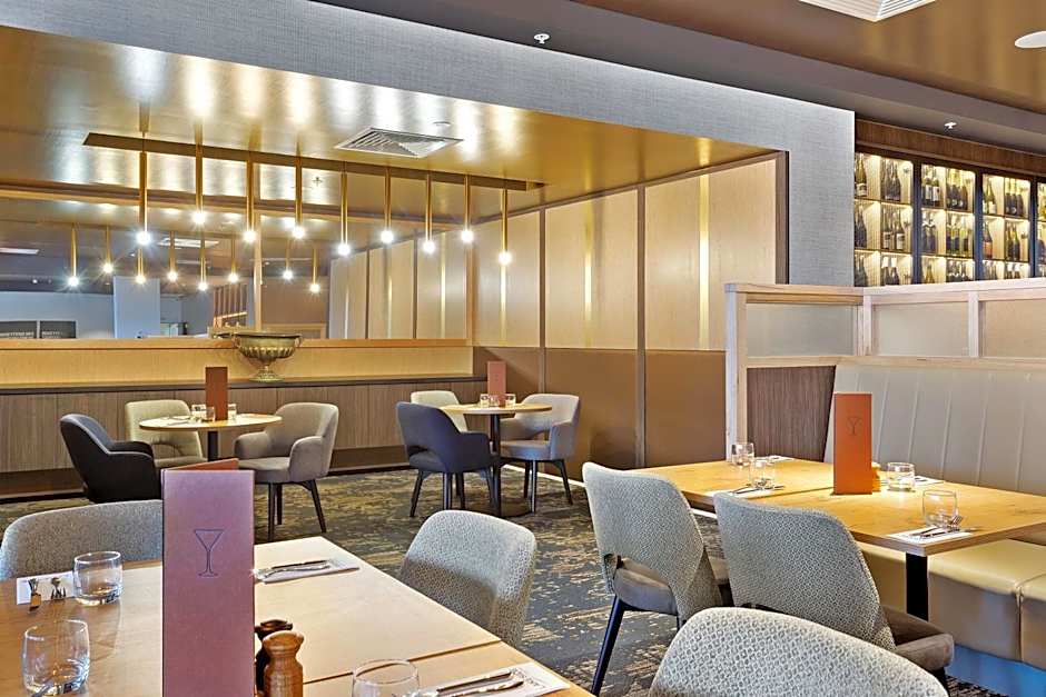 QUALITY HOTEL LAKESIDE