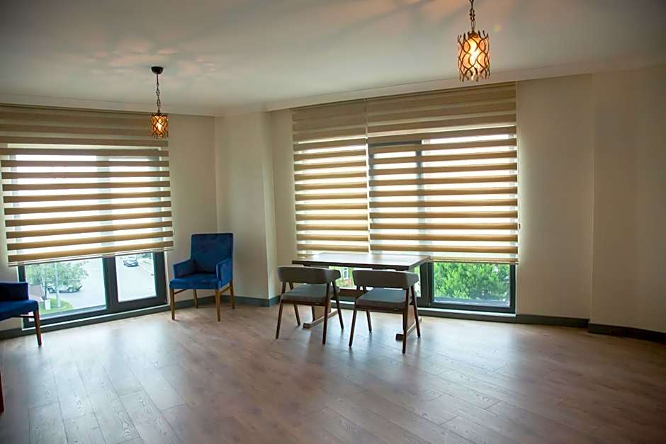 Ceneviz Suit Hotel