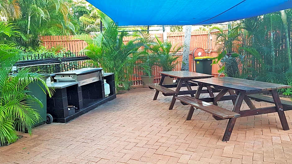 Coconut Grove Holiday Apartments