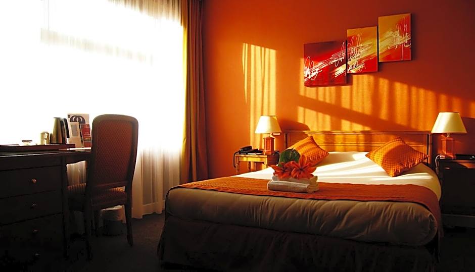 Photo 1 of 6 of Junior Suite