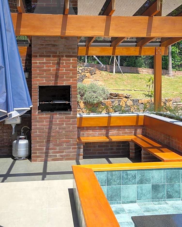 Vovô Emílio Chalés