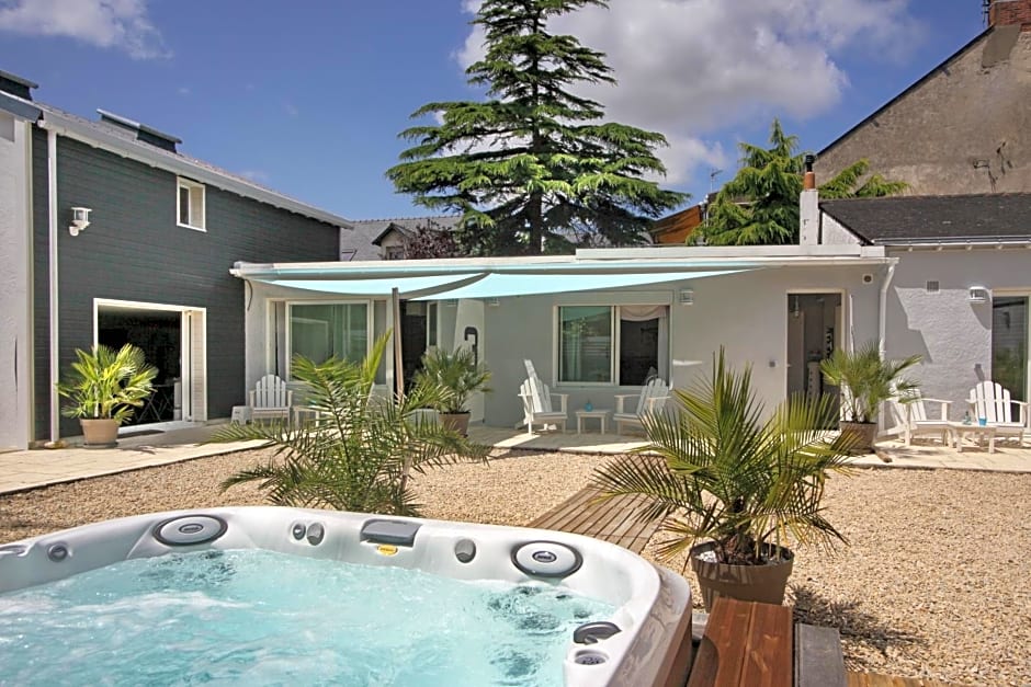 La Maison au-dessus des Voiles