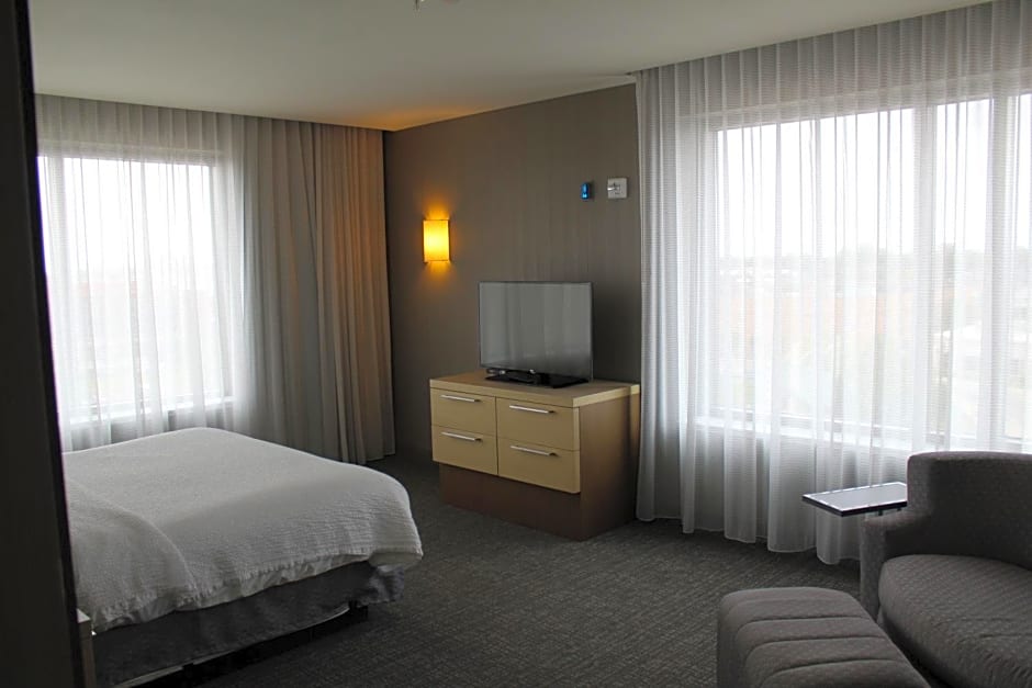 Courtyard by Marriott Muncie at Horizon Convention Center