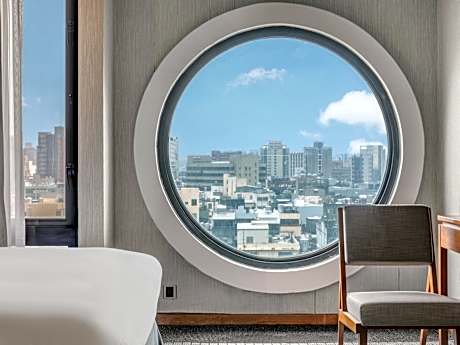 Deluxe Family Suite