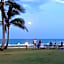 San Simeon Beachfront Apartments Tugun