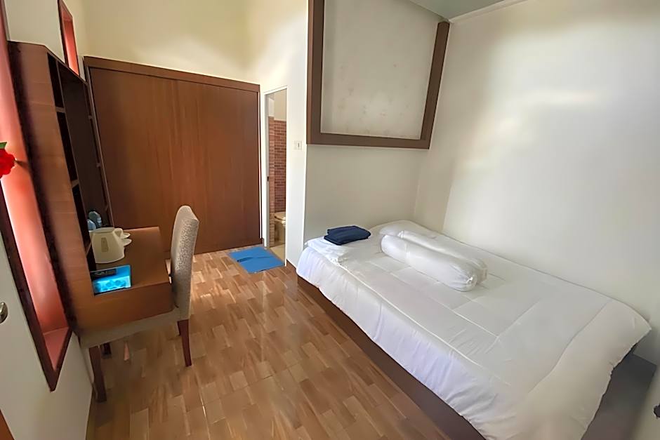 Guest House Bibong Makassar Mitra RedDoorz