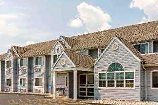 Queen Studio Suite - Non-Smoking