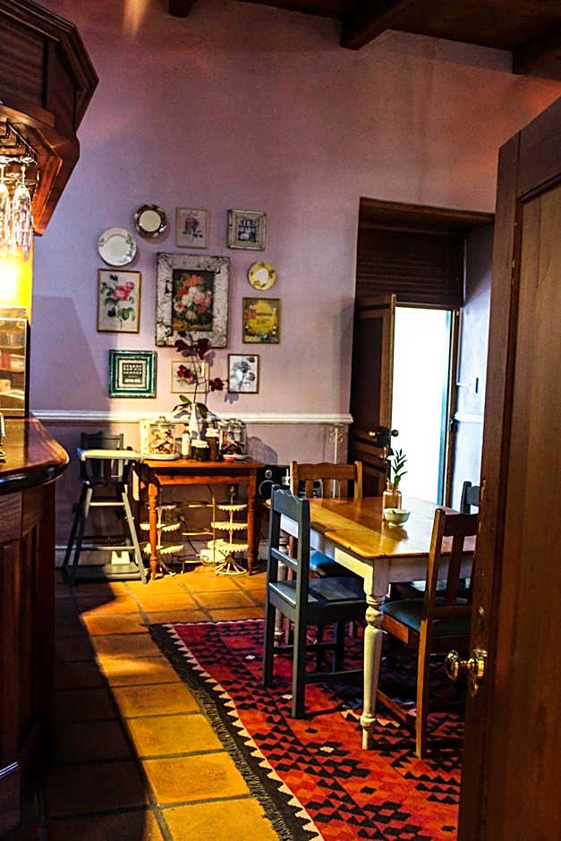 Pontac Manor Hotel & Restaurant