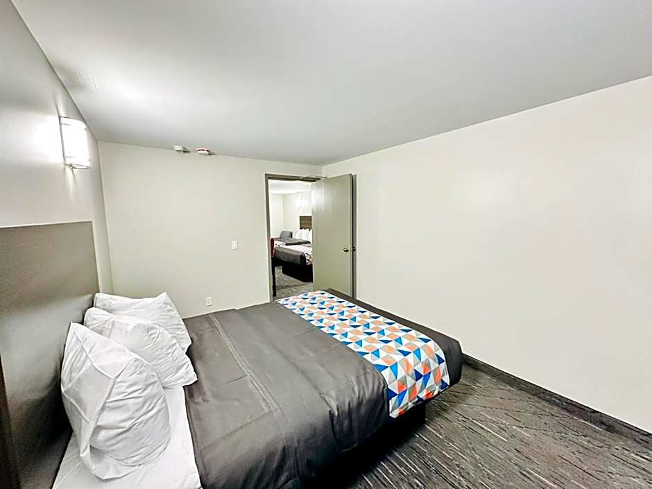 Northland Motel