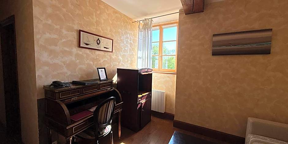 Manoir Des Douets Fleuris