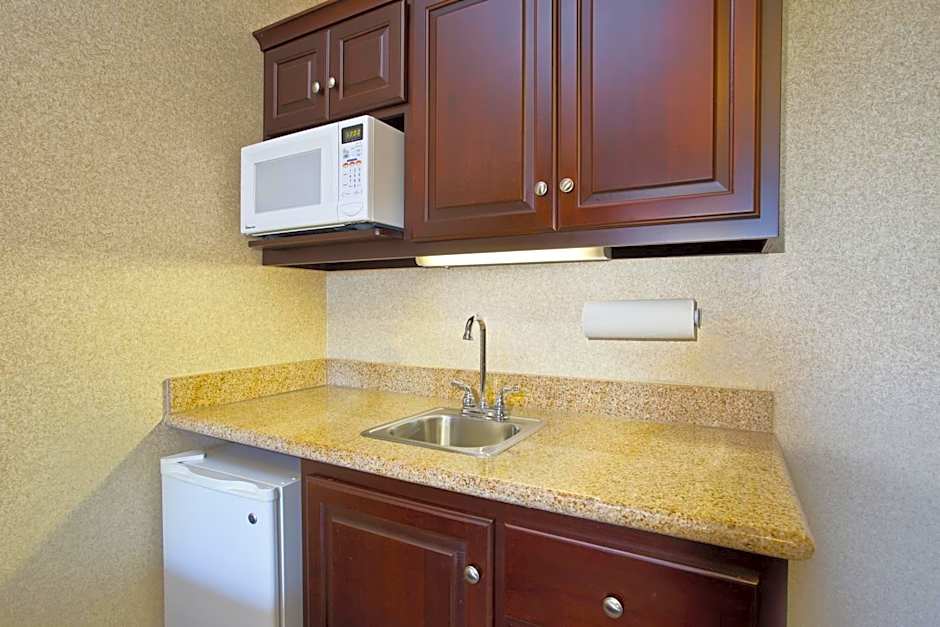 Holiday Inn Express Hotel & Suites Anderson By IHG