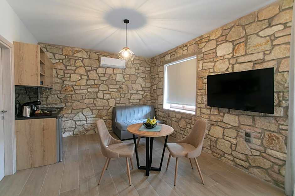 Michelangelo suites and apartments