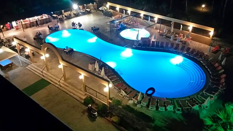 Tuntas Family Suites Kusadasi
