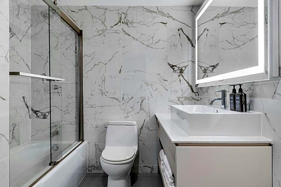 Sheraton Charlotte Hotel