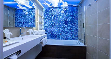 Comfort Double Room with Sofa Bed and Balcony
