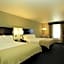 Holiday Inn Express & Suites Marion Northeast By IHG
