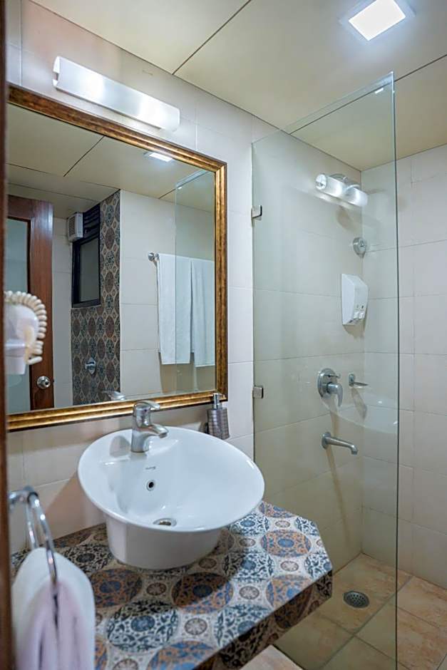 Ahuja Residency Parklane