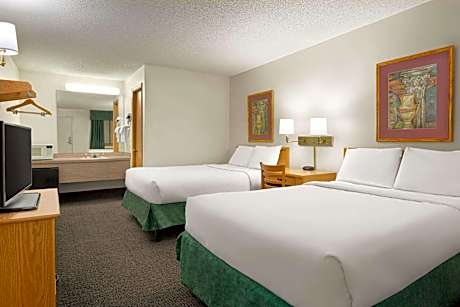 Double Room with Two Double Beds - Non-Smoking