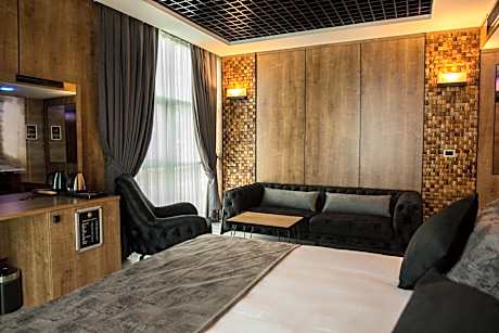 Standard Family Room