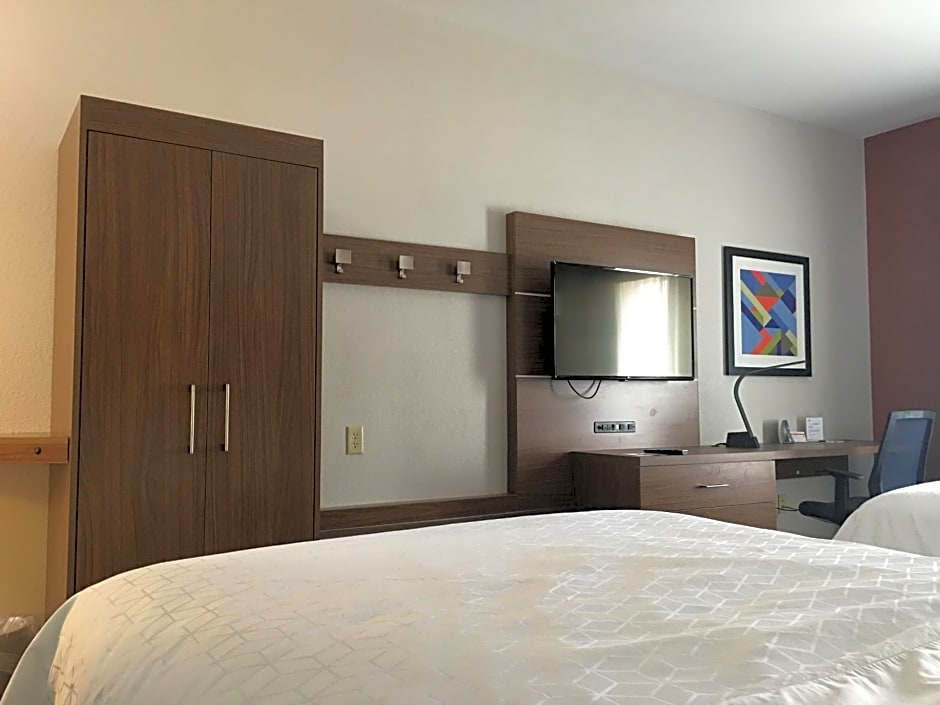 Holiday Inn Express Greensburg, an IHG Hotel