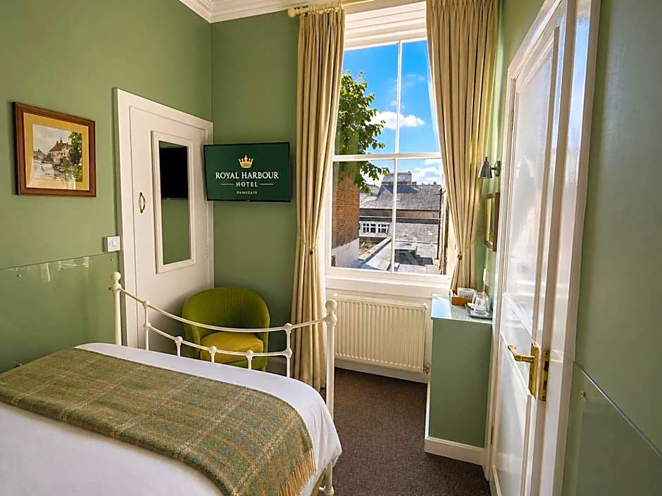 The Royal Harbour Hotel