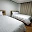The Oakra Hotel