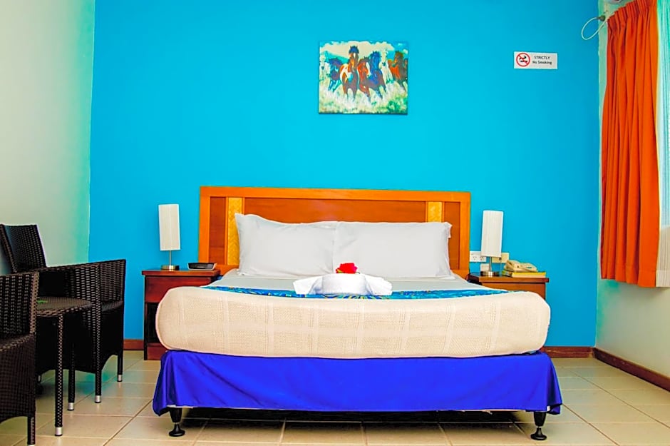 Hexagon International Hotel, Villas & Spa