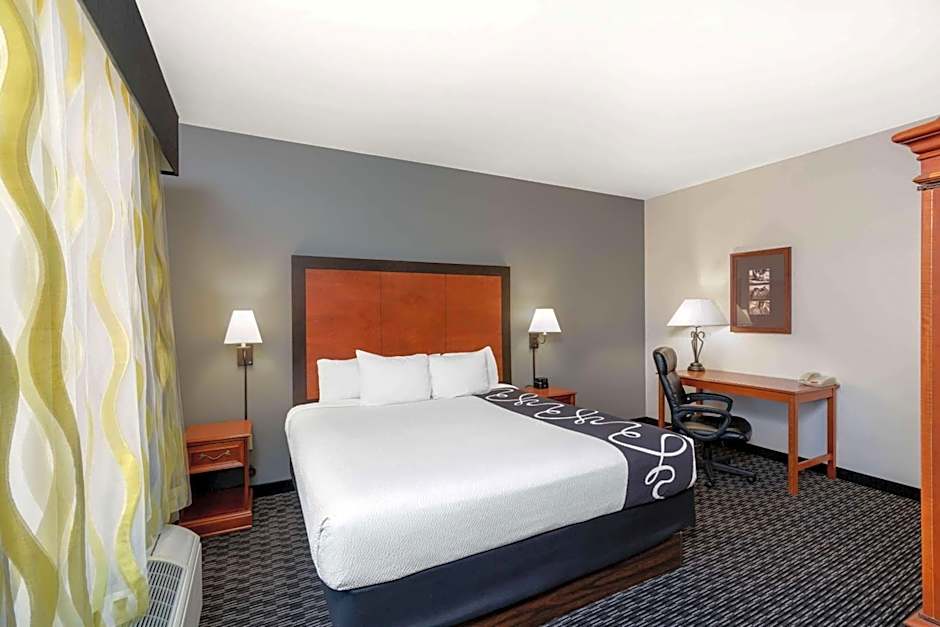 La Quinta Inn & Suites by Wyndham Rifle