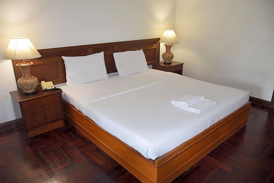 Puangpen Villa Hotel