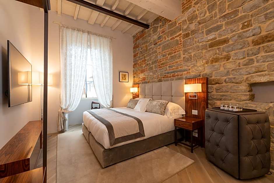 Donati Luxury Tower Suites