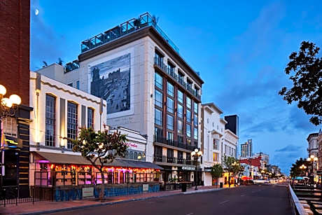 AC Hotel by Marriott San Diego Downtown Gaslamp Quarter